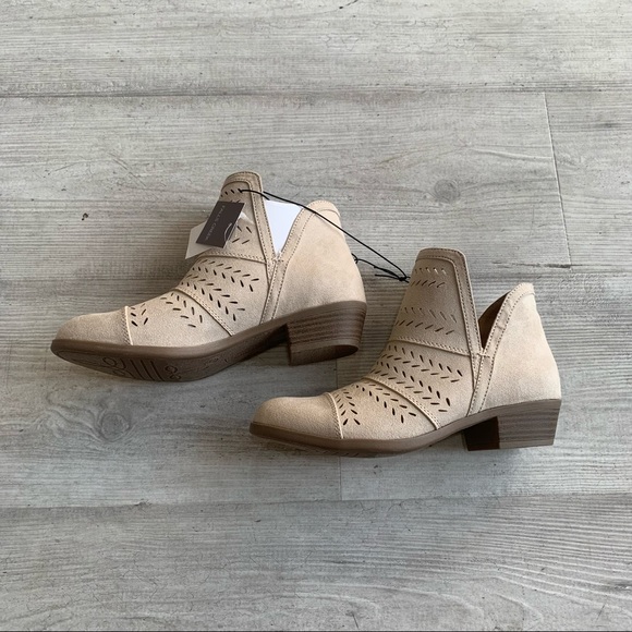 Beige ankle boot NWT - Picture 3 of 13